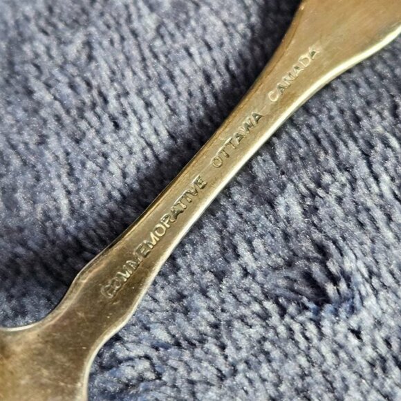 Vintage Set/Lot 3 Souvenir Spoons - Vancouver Expo 86, Ontario Tall Ships & RCMP - Picture 6 of 10